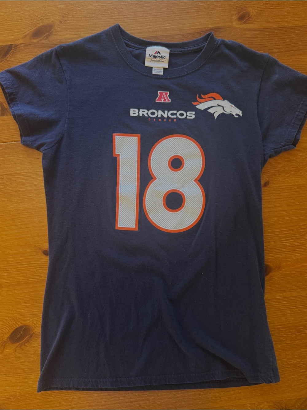 Womens Majestic Denver Broncos Peyton Manning 18 Womens T-Shirt Navy Sz M